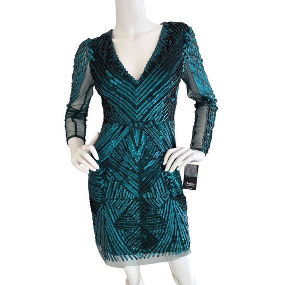 Aidan Mattox Dresses & Skirts - Aidan Mattox Sequin Beaded Cocktail Dress Emerald Green V Neck Long Sleeve US 4